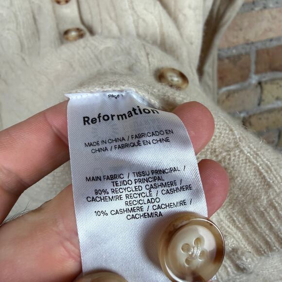 Reformation Giusta Cream 100% Cashmere Oversized Cable Knit Cardigan Sweater XS - Picture 6 of 7